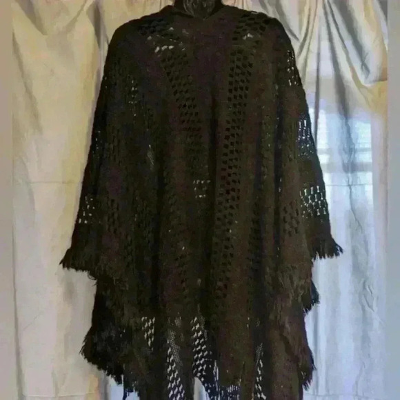 Haute Monde Sweaters - Haute Monde Black Woven Poncho